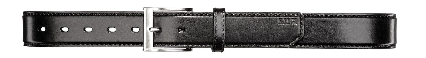 5.11 Tactical 1.5" Casual Leather Belt in Black geschlossen